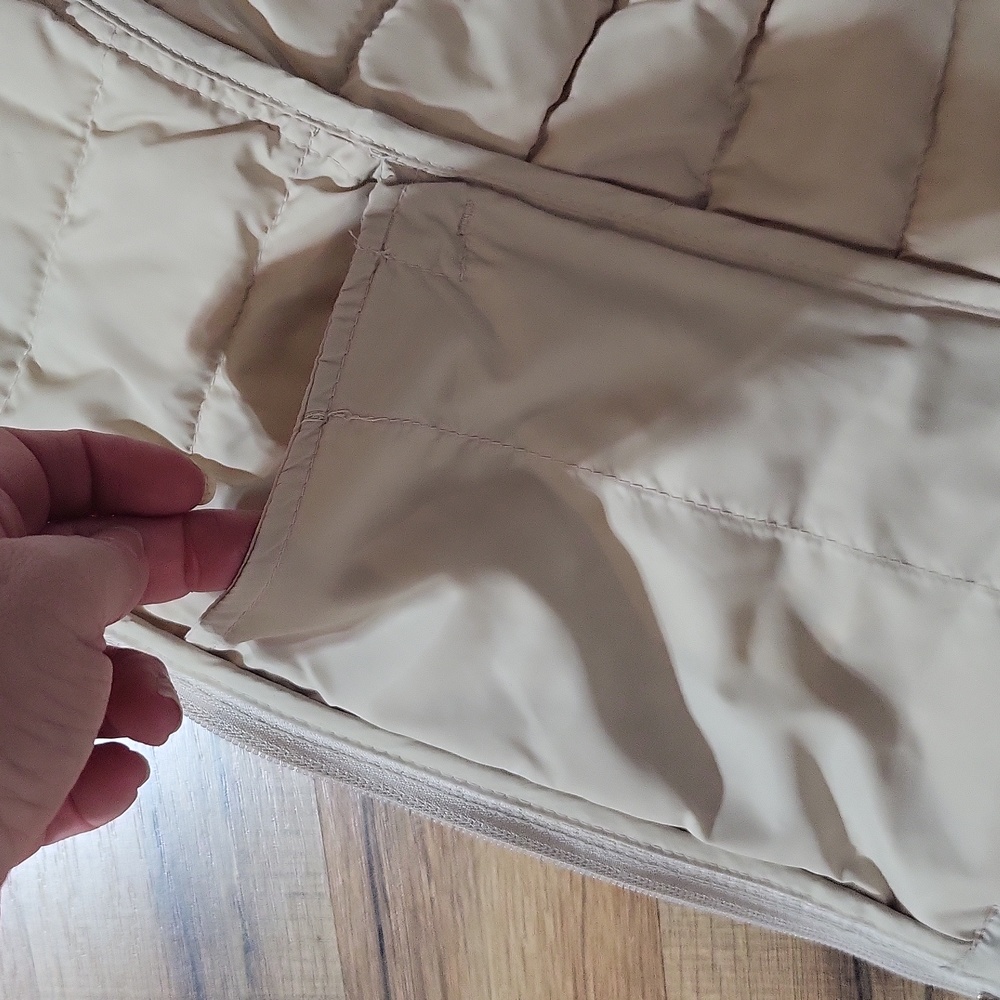 Amazon Essentials Bone Lightweight Water-Resistan… - image 5